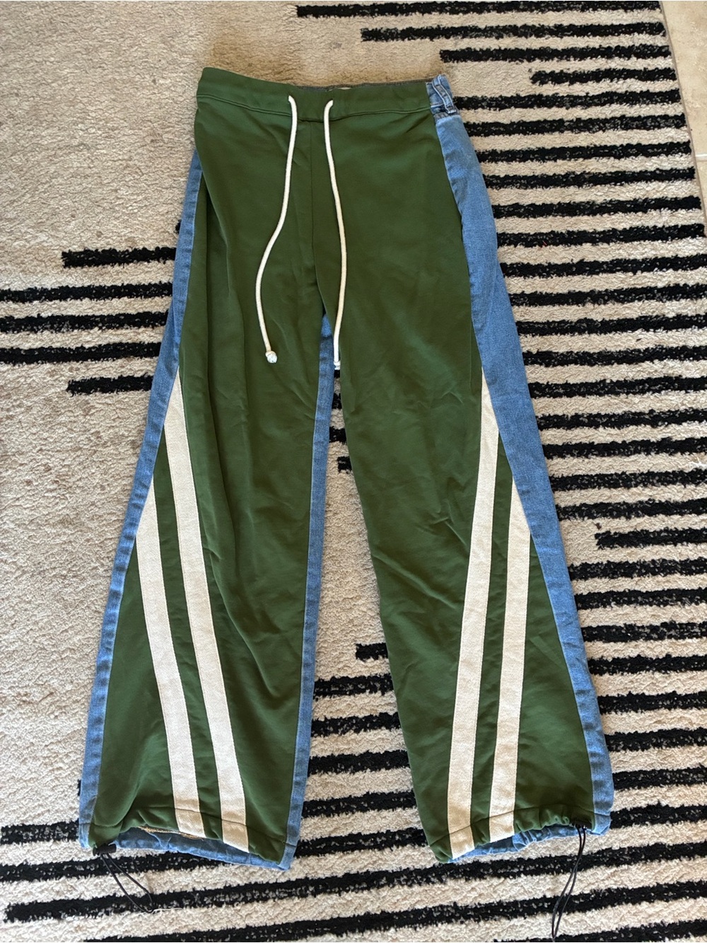 Austin Landing Green High Waist
Baggy Mixed Media Jeans SZ 7 - Picture 4 of 8